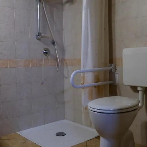 Agriturismo Poggio Delle Rocche *